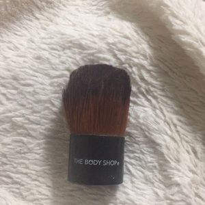kabuki brush